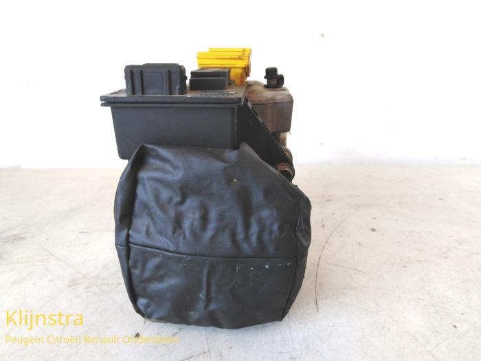 Gebruikte ABS Pomp Citroen Evasion 2.0 CT SX,VSX Turbo Prijs € 250,00 Margeregeling aangeboden door Fa. Klijnstra & Zn. VOF
