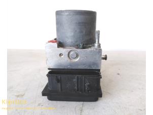 Gebruikte ABS Pomp Peugeot 307 SW (3H) 1.6 HDi 16V Prijs € 85,00 Margeregeling aangeboden door Fa. Klijnstra & Zn. VOF