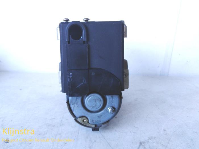 Gebruikte ABS Pomp Peugeot 605 (6B) 2.1 TD 12V Prijs € 199,00 Margeregeling aangeboden door Fa. Klijnstra & Zn. VOF