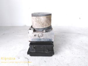 Gebruikte ABS Pomp Renault Megane II CC (EM) 1.9 dCi 120 Prijs € 99,00 Margeregeling aangeboden door Fa. Klijnstra & Zn. VOF