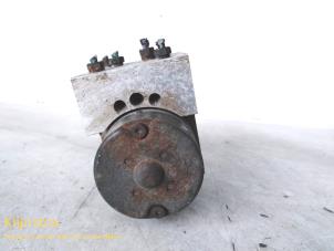 Gebruikte ABS Pomp Renault Espace Prijs € 89,00 Margeregeling aangeboden door Fa. Klijnstra & Zn. VOF