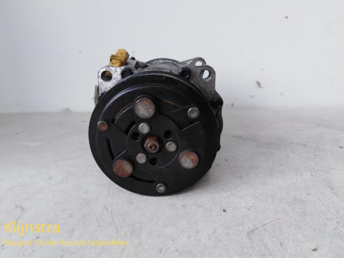 Gebruikte Aircopomp Peugeot 406 (8B) 2.2 HDi 16V FAP Prijs op aanvraag aangeboden door Fa. Klijnstra & Zn. VOF