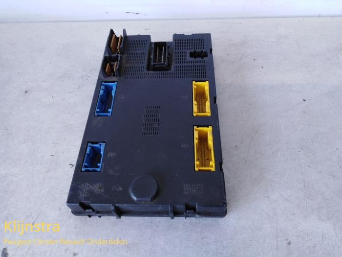 Gebruikte Computer Body Control Renault Espace (JE) 2.0 Grand Espace Kat. Prijs op aanvraag aangeboden door Fa. Klijnstra & Zn. VOF