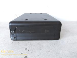 Gebruikte CD Wisselaar Renault Espace (JE) 2.0 16V Grand Espace Prijs op aanvraag aangeboden door Fa. Klijnstra & Zn. VOF