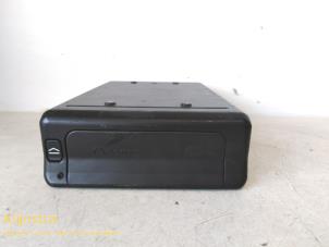 Gebruikte CD Wisselaar Renault Espace (JE) 2.0i 16V Prijs op aanvraag aangeboden door Fa. Klijnstra & Zn. VOF