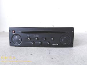 Gebruikte Radio CD Speler Renault Laguna II Grandtour (KG) 1.9 dCi 120 Prijs op aanvraag aangeboden door Fa. Klijnstra & Zn. VOF