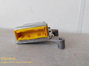 Gebruikte Airbag Module Renault Espace (JK) 2.0 16V Prijs € 75,00 Margeregeling aangeboden door Fa. Klijnstra & Zn. VOF