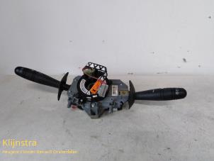 Gebruikte Licht + Raw Schakelaar Renault Megane Scenic Prijs op aanvraag aangeboden door Fa. Klijnstra & Zn. VOF