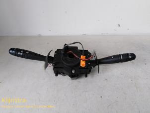 Gebruikte Combischakelaar Stuurkolom Renault Espace (JE) 2.2 dCi 130 16V Prijs op aanvraag aangeboden door Fa. Klijnstra & Zn. VOF