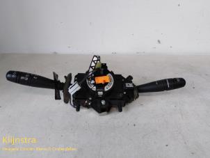 Gebruikte Licht + Raw Schakelaar Renault Espace (JE) 2.0i RTE,RXE Kat. Prijs op aanvraag aangeboden door Fa. Klijnstra & Zn. VOF