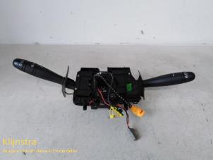 Gebruikte Combischakelaar Stuurkolom Renault Clio II (BB/CB) 1.6 16V Prijs op aanvraag aangeboden door Fa. Klijnstra & Zn. VOF