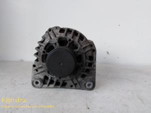 Gebruikte Dynamo Renault Laguna II (BG) 1.8 16V Prijs op aanvraag aangeboden door Fa. Klijnstra & Zn. VOF