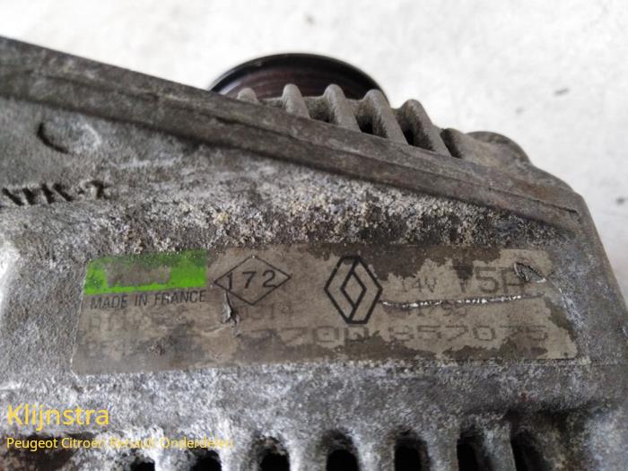 Alternator van een Renault Laguna I (B56) 2.0 1996