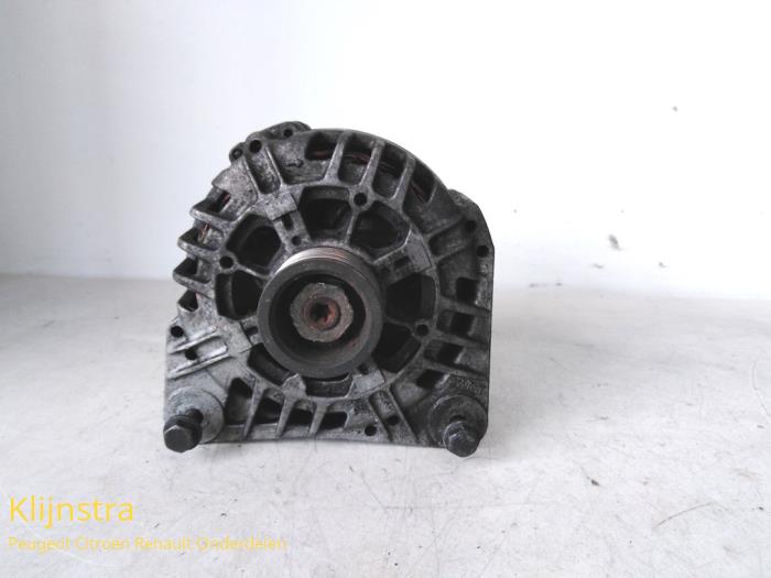 Gebruikte Dynamo Renault Laguna II Grandtour (KG) 2.2 dCi 150 16V Prijs op aanvraag aangeboden door Fa. Klijnstra & Zn. VOF