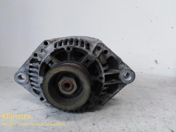 Gebruikte Alternator Renault Kangoo (KC) 1.9 D 55 Prijs op aanvraag aangeboden door Fa. Klijnstra & Zn. VOF