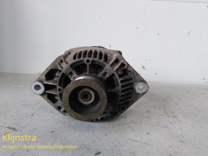 Gebruikte Dynamo Renault Master II (JD) 2.8 dTi T28 Prijs op aanvraag aangeboden door Fa. Klijnstra & Zn. VOF
