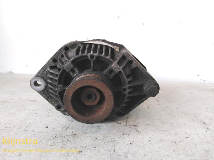 Gebruikte Dynamo Renault Master II (JD) 2.5 D T28 Prijs op aanvraag aangeboden door Fa. Klijnstra & Zn. VOF