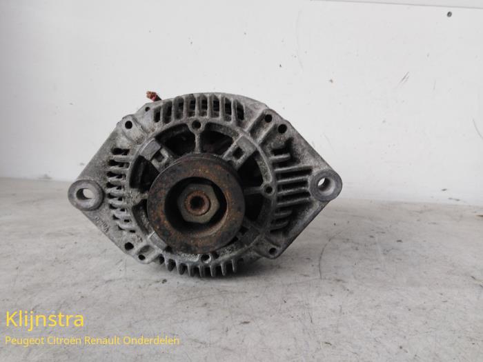 Gebruikte Dynamo Renault Megane (BA) 2.0i 16V Prijs op aanvraag aangeboden door Fa. Klijnstra & Zn. VOF