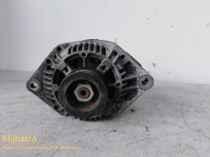 Gebruikte Dynamo Renault Megane (BA) 2.0i ,Autom. Prijs op aanvraag aangeboden door Fa. Klijnstra & Zn. VOF