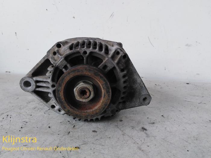 Gebruikte Dynamo Renault Megane (BA) 1.4i RL,RN Prijs op aanvraag aangeboden door Fa. Klijnstra & Zn. VOF