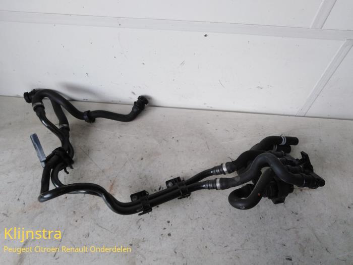Gebruikte Waterpomp Peugeot 508 (F3/FB/FH/FP) Prijs op aanvraag aangeboden door Fa. Klijnstra & Zn. VOF