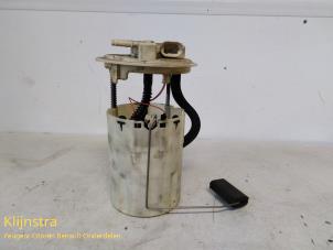 Gebruikte Benzinepomp Renault Laguna II (BG) 1.9 dCi 120 Prijs op aanvraag aangeboden door Fa. Klijnstra & Zn. VOF