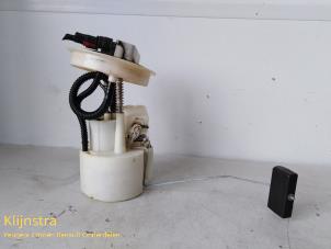 Gebruikte Benzinepomp Renault Megane Coupé (DA) 1.6i Prijs € 69,00 Margeregeling aangeboden door Fa. Klijnstra & Zn. VOF