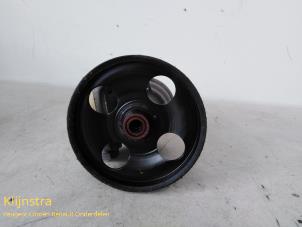 Gebruikte Pomp Servo Renault Laguna II Grandtour (KG) 1.9 dCi 100 Prijs op aanvraag aangeboden door Fa. Klijnstra & Zn. VOF