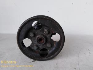 Gebruikte Servopomp Renault Espace (JE) 2.0 16V Prijs op aanvraag aangeboden door Fa. Klijnstra & Zn. VOF