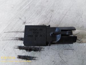 Gebruikte Koplampmotor Renault Laguna II Grandtour (KG) 2.2 dCi 150 16V Prijs op aanvraag aangeboden door Fa. Klijnstra & Zn. VOF