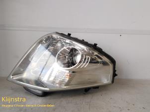 Gebruikte Koplamp links Renault Vel Satis (BJ) 3.0 dCi V6 24V Prijs op aanvraag aangeboden door Fa. Klijnstra & Zn. VOF