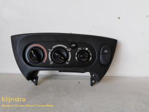 Gebruikte Chaufage Bedieningspaneel Renault Megane (EA) 2.0 IDE 16V Prijs op aanvraag aangeboden door Fa. Klijnstra & Zn. VOF