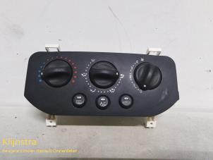 Gebruikte Chaufage Bedieningspaneel Renault Clio Prijs op aanvraag aangeboden door Fa. Klijnstra & Zn. VOF