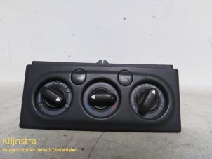 Gebruikte Chaufage Bedieningspaneel Renault Laguna I Grandtour (K56) 1.9 dTi Prijs op aanvraag aangeboden door Fa. Klijnstra & Zn. VOF