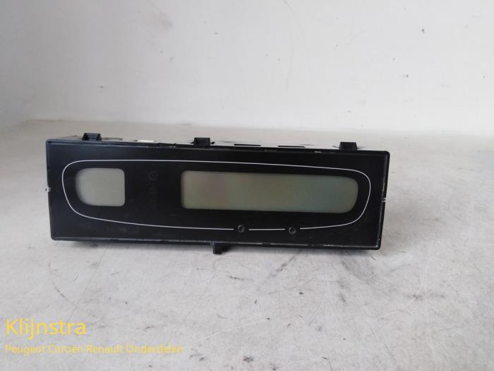 Gebruikte Display Interieur Renault Laguna Prijs op aanvraag aangeboden door Fa. Klijnstra & Zn. VOF
