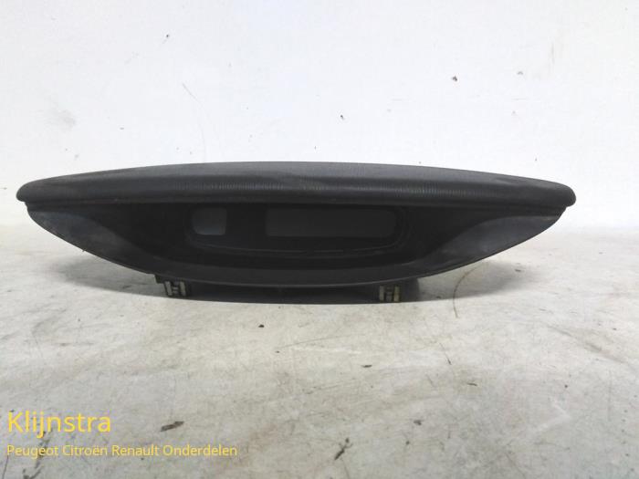 Gebruikte Display Interieur Renault Laguna I (B56) 1.8 Prijs op aanvraag aangeboden door Fa. Klijnstra & Zn. VOF