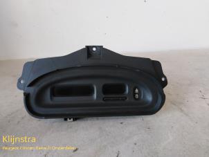 Gebruikte Display Interieur Renault Megane Coupé (DA) 1.6i Prijs op aanvraag aangeboden door Fa. Klijnstra & Zn. VOF