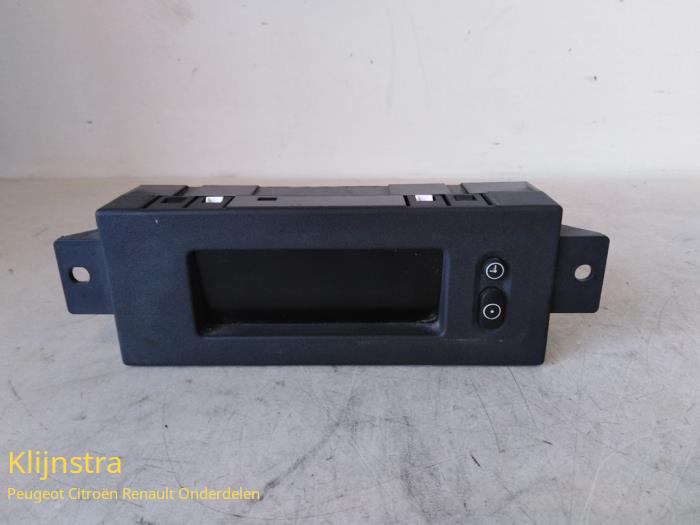Gebruikte Display Interieur Opel Vivaro Prijs op aanvraag aangeboden door Fa. Klijnstra & Zn. VOF