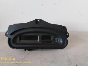 Gebruikte Display Interieur Renault Megane Prijs € 65,00 Margeregeling aangeboden door Fa. Klijnstra & Zn. VOF