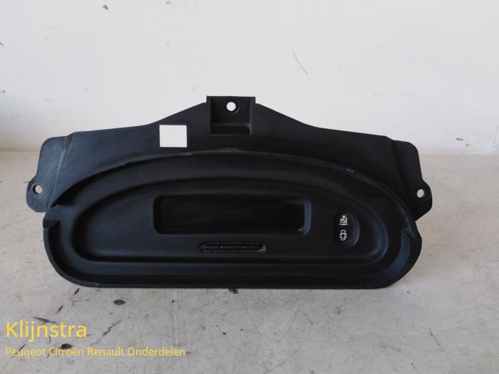 Gebruikte Display Interieur Renault Megane Scenic Prijs op aanvraag aangeboden door Fa. Klijnstra & Zn. VOF