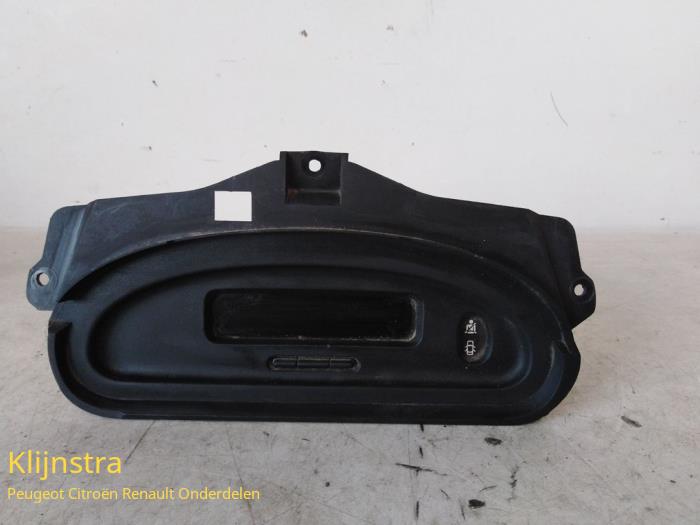 Gebruikte Display Interieur Renault Megane Scenic Prijs op aanvraag aangeboden door Fa. Klijnstra & Zn. VOF