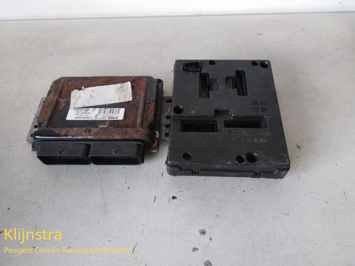 Gebruikte Computer Motormanagement Renault Megane Scénic (JA) 1.4i RL,RN Prijs € 150,00 Margeregeling aangeboden door Fa. Klijnstra & Zn. VOF