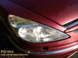 Gebruikte Koplamp rechts Peugeot 607 (9D/U) 2.7 HDi V6 24V Prijs op aanvraag aangeboden door Fa. Klijnstra & Zn. VOF