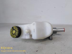 Gebruikte Hoofdremcilinder Peugeot 108 1.0 12V Prijs op aanvraag aangeboden door Fa. Klijnstra & Zn. VOF