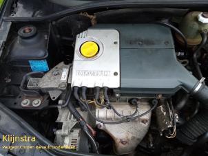 Gebruikte Motor Renault Clio II (BB/CB) 1.6 Prijs op aanvraag aangeboden door Fa. Klijnstra & Zn. VOF
