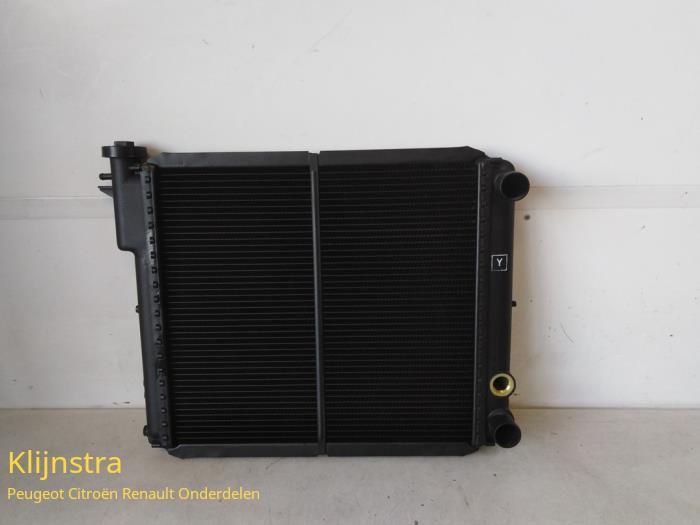 Radiateur van een Peugeot 505 (551A)  1979