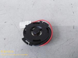 Nieuwe Tweeter Peugeot 806 Prijs op aanvraag aangeboden door Fa. Klijnstra & Zn. VOF