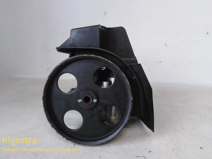 Gebruikte Servopomp Peugeot 206 (2A/C/H/J/S) 1.4 XR,XS,XT,Gentry Prijs op aanvraag aangeboden door Fa. Klijnstra & Zn. VOF
