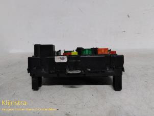Gebruikte Zekeringkast Peugeot 206 SW (2E/K) 1.4 Prijs € 75,00 Margeregeling aangeboden door Fa. Klijnstra & Zn. VOF