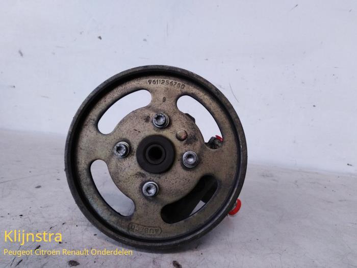 Gebruikte Stuurpomp Peugeot 306 (7B) 1.4 SL,SR Prijs op aanvraag aangeboden door Fa. Klijnstra & Zn. VOF